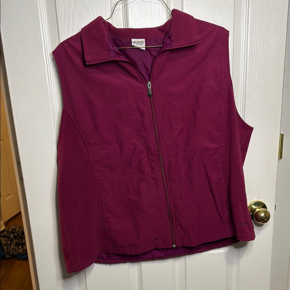 Women's Columbia Vest